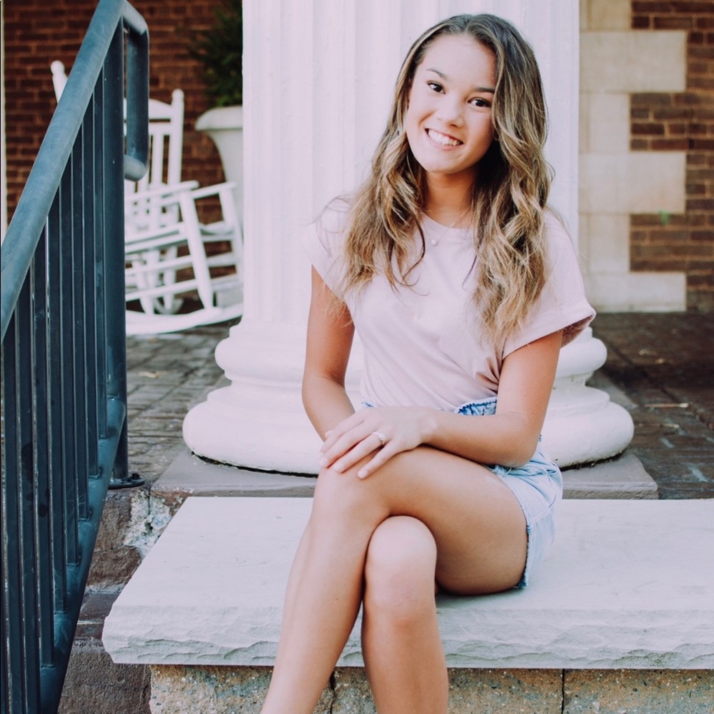 Meet your Posher, Maddy